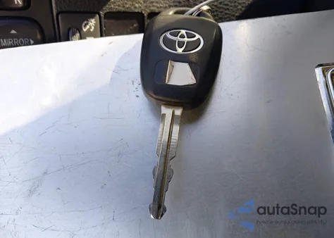 2014 Toyota Corolla S Plus из США, поврежденный, VIN 5YFBURHE9EP062544